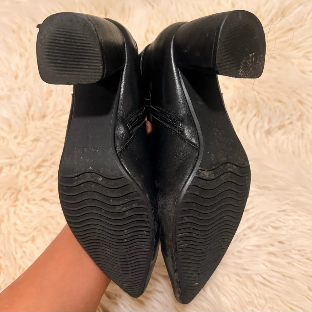 Vaneli Black Leather Booties Size 7.5
